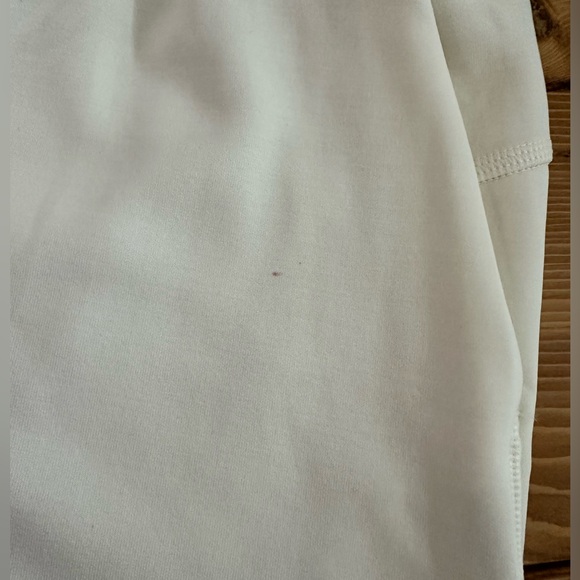 Lululemon Softstreme HR Short 4” - Picture 3 of 6